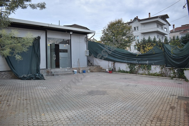 Warehouse and commercial space for rent in Sauk area in Tirana, Albania